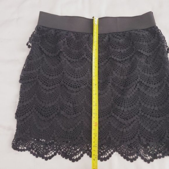 Aeropostale Cotton Blend Scalloped Lace Black Mini Skirt- S - Picture 7 of 14